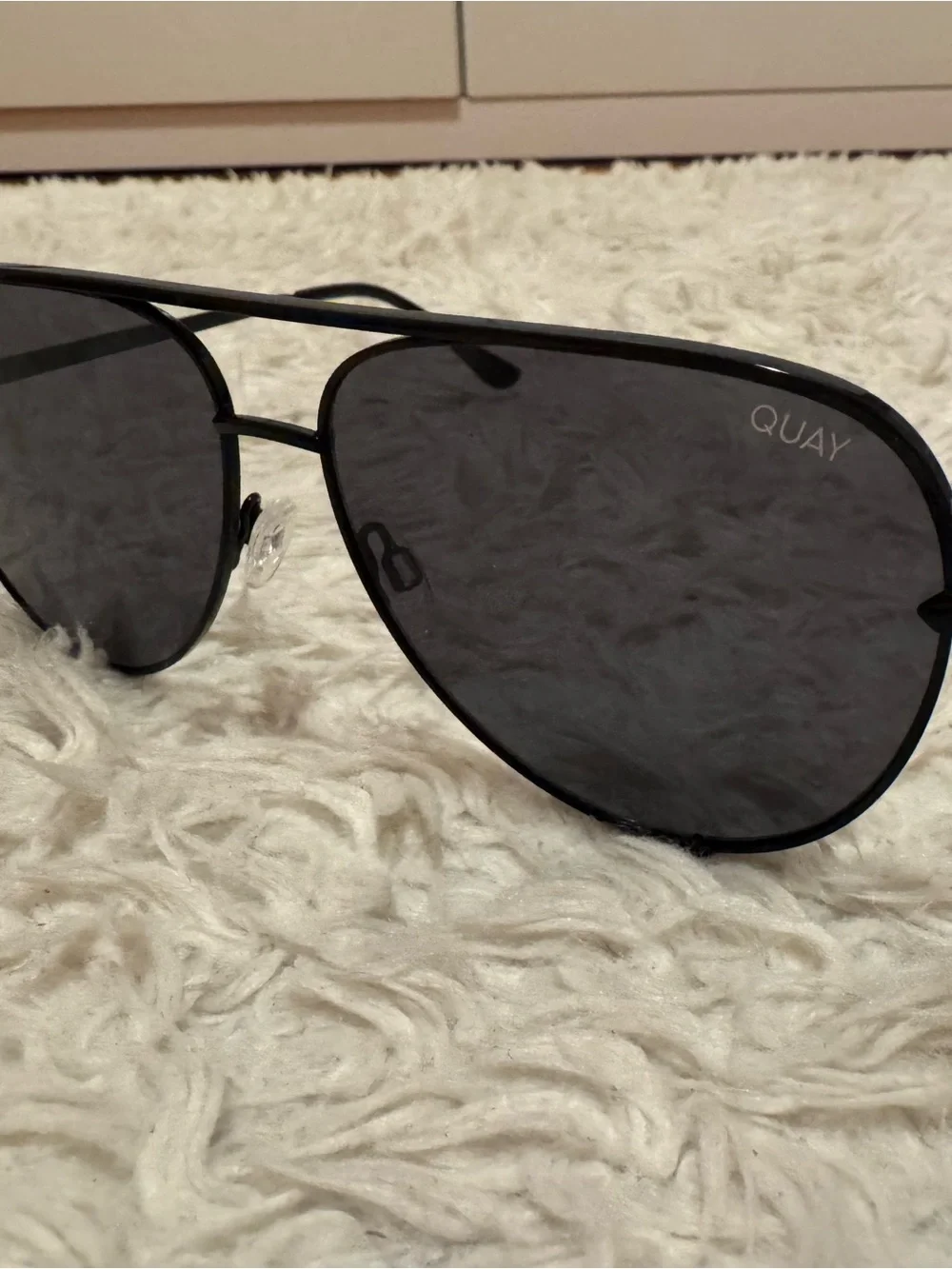 Quay Australia Black Aviator Sunglasses with Orange Pouch